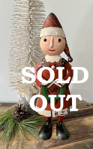 MRS. CLAUSE W/ WREATH